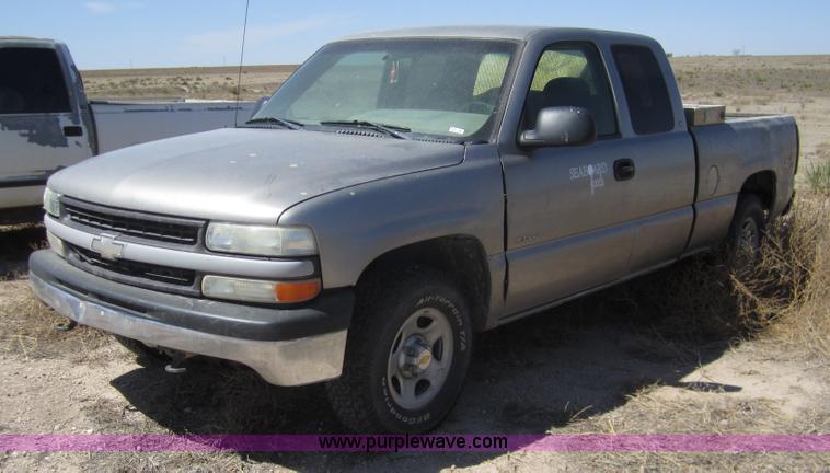 image for item 6467 2000 Chevrolet Silverado K1500 extended cab pickup truck
