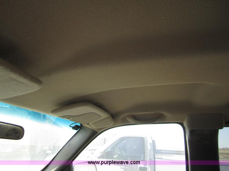 image for item 6467 2000 Chevrolet Silverado K1500 extended cab pickup truck