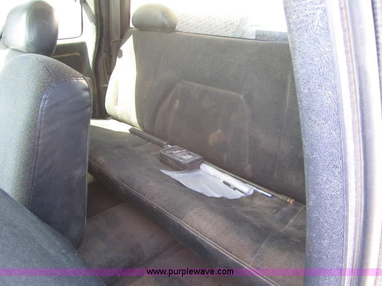 image for item 6467 2000 Chevrolet Silverado K1500 extended cab pickup truck