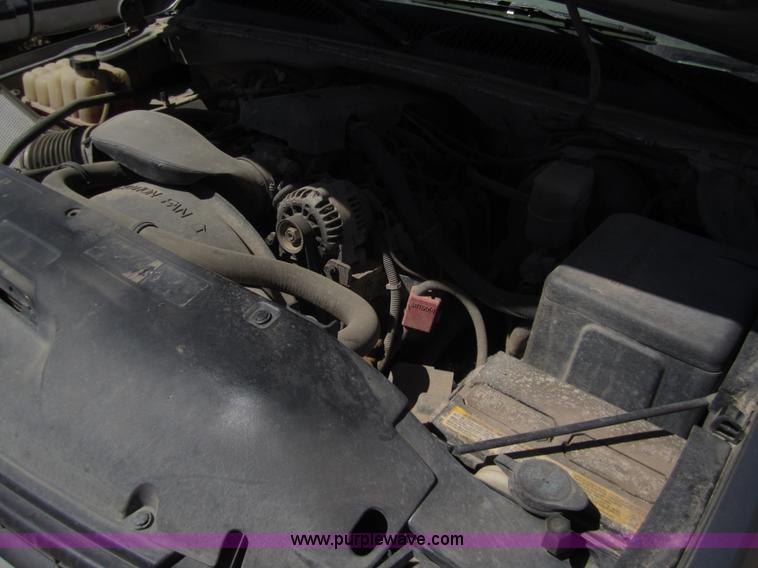 image for item 6467 2000 Chevrolet Silverado K1500 extended cab pickup truck