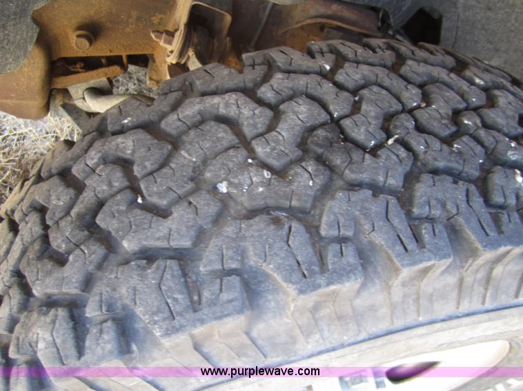 image for item 6467 2000 Chevrolet Silverado K1500 extended cab pickup truck