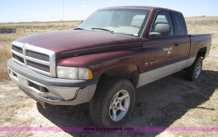 image for item 6469 2001 Dodge Ram 1500 quad cab pickup truck