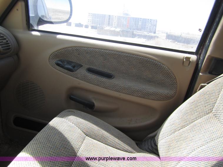 image for item 6469 2001 Dodge Ram 1500 quad cab pickup truck