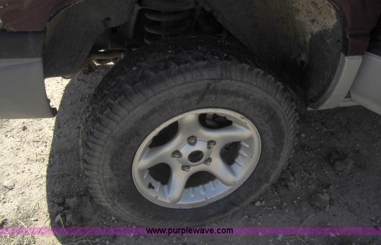 image for item 6469 2001 Dodge Ram 1500 quad cab pickup truck