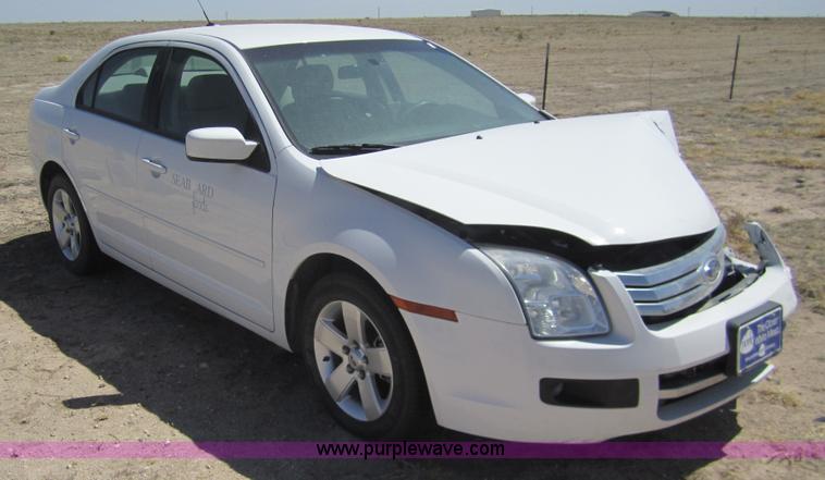 image for item 6474 2007 Ford Fusion SE