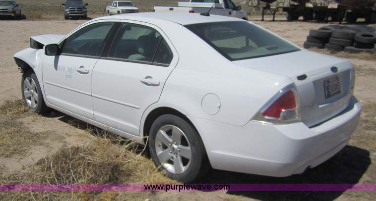 image for item 6474 2007 Ford Fusion SE