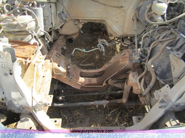 image for item 6487 2004 Ford F250 pickup truck