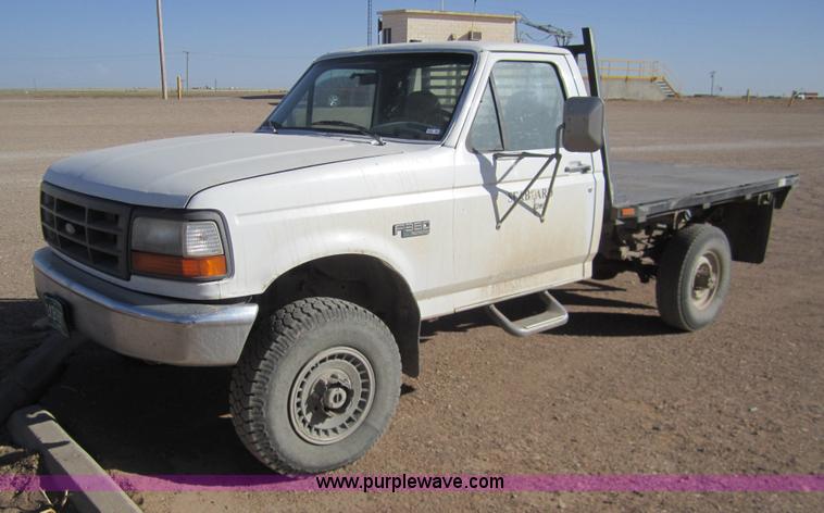 image for item 6488 1996 Ford F350 pickup truck