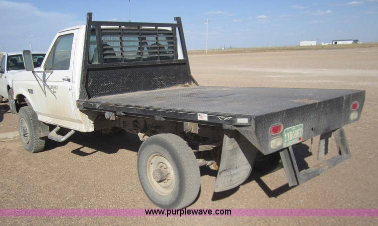 image for item 6488 1996 Ford F350 pickup truck