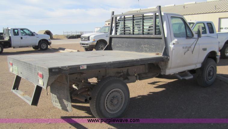 image for item 6488 1996 Ford F350 pickup truck