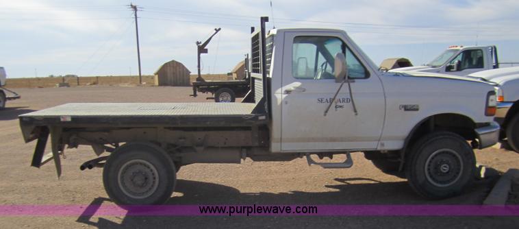 image for item 6488 1996 Ford F350 pickup truck