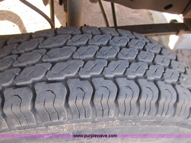 image for item 6488 1996 Ford F350 pickup truck