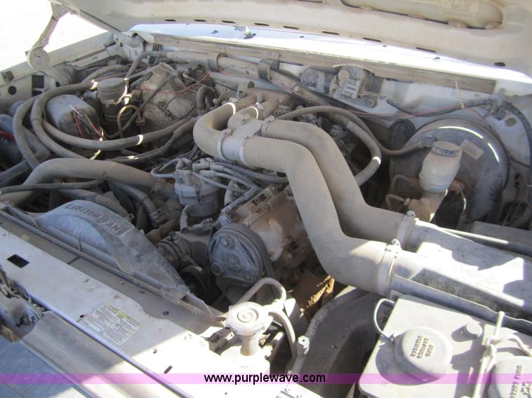 image for item 6488 1996 Ford F350 pickup truck