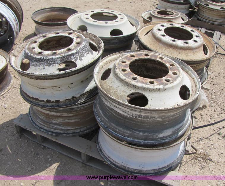 image for item 9000 (8) 22.5" truck wheels