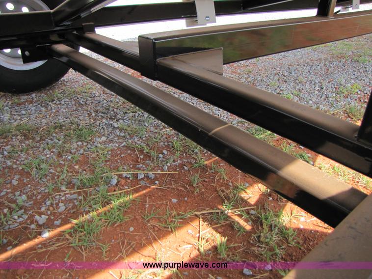 image for item 3440 2010 BBK 30-T 30' header trailer