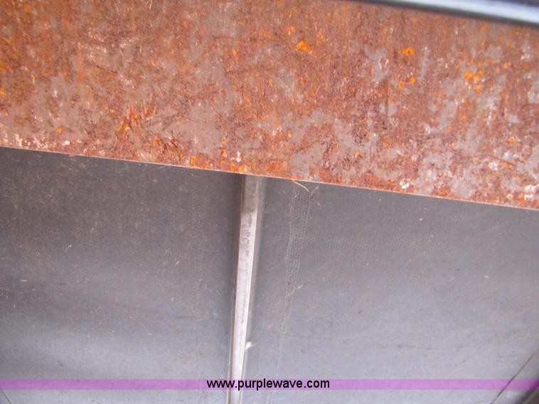 image for item 3441 1999 Case IH 1042 30' draper head