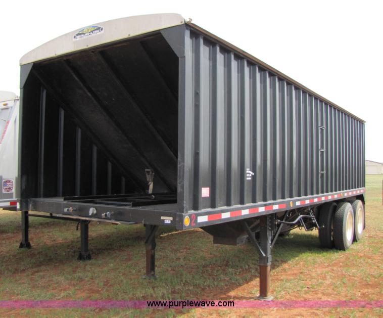 image for item 3443 2004 Shopbuilt 28.5' convertible hopper trailer