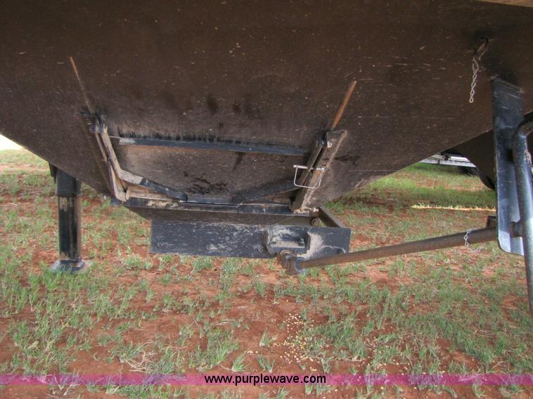 image for item 3443 2004 Shopbuilt 28.5' convertible hopper trailer