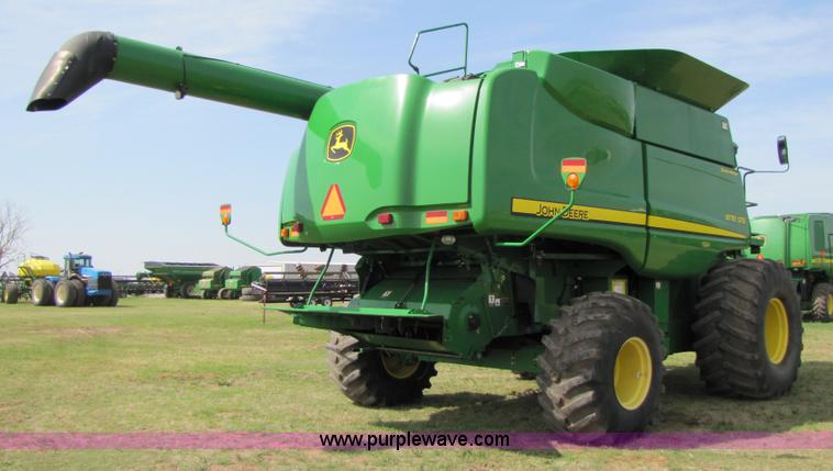 image for item 3493 2008 John Deere 9770 STS combine