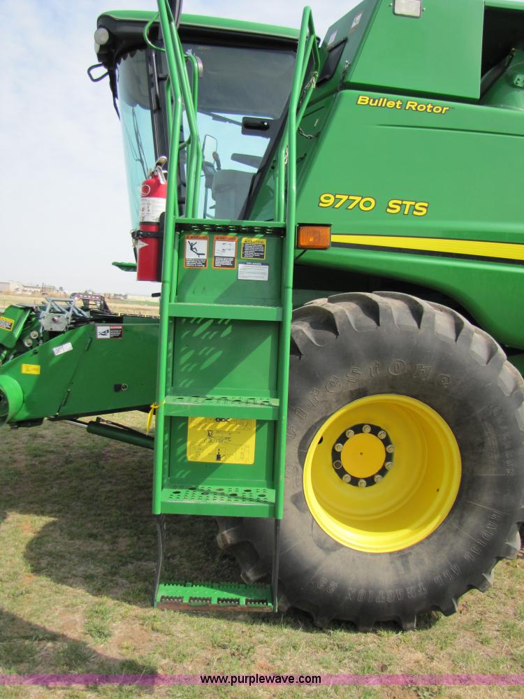 image for item 3493 2008 John Deere 9770 STS combine