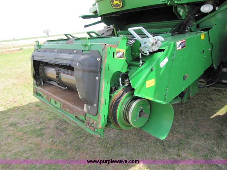 image for item 3493 2008 John Deere 9770 STS combine