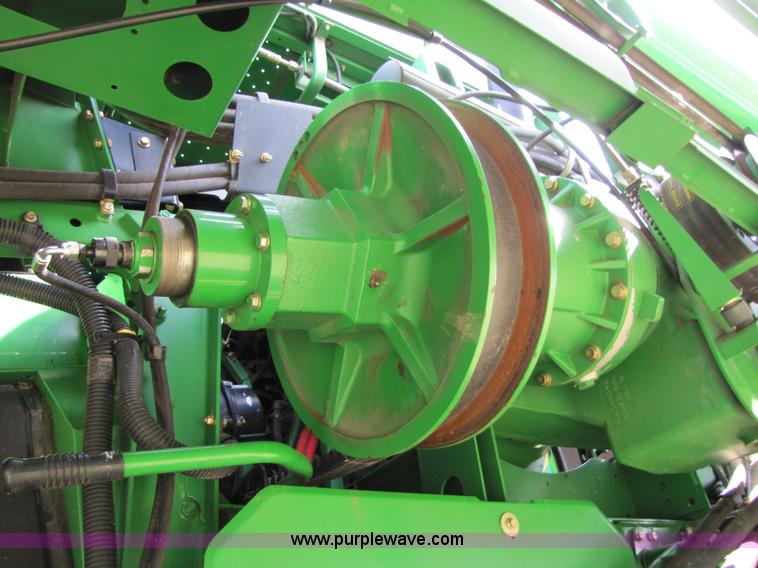 image for item 3493 2008 John Deere 9770 STS combine