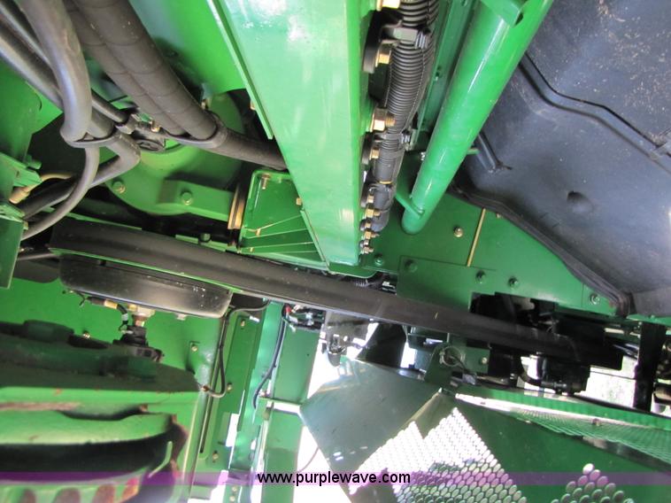 image for item 3493 2008 John Deere 9770 STS combine