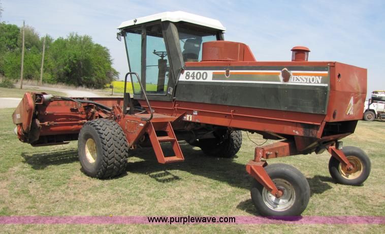 image for item 3494 1991 Hesston 8400 self propelled swather