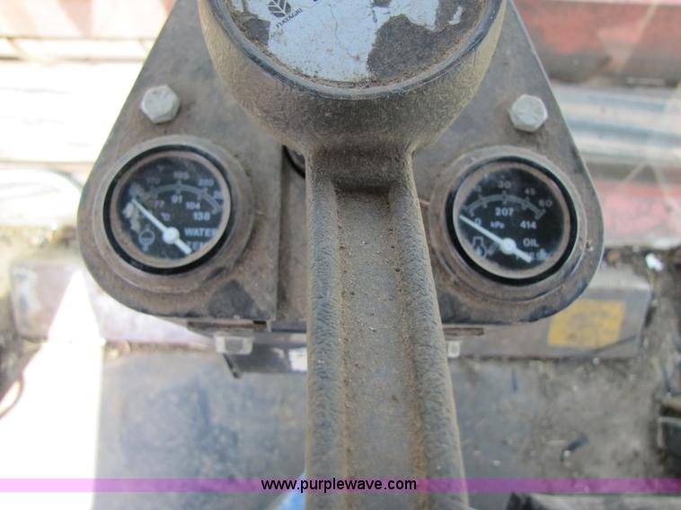 image for item 3494 1991 Hesston 8400 self propelled swather