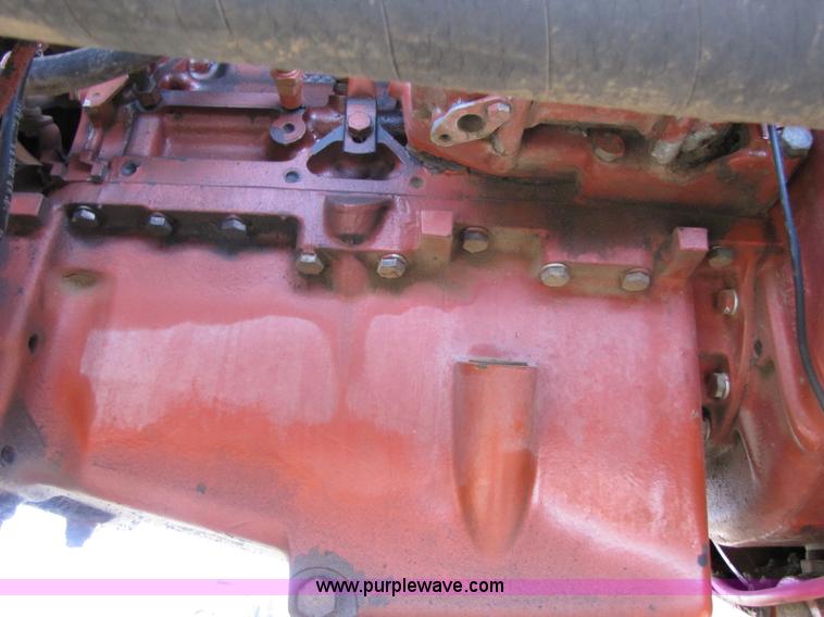 image for item 3494 1991 Hesston 8400 self propelled swather