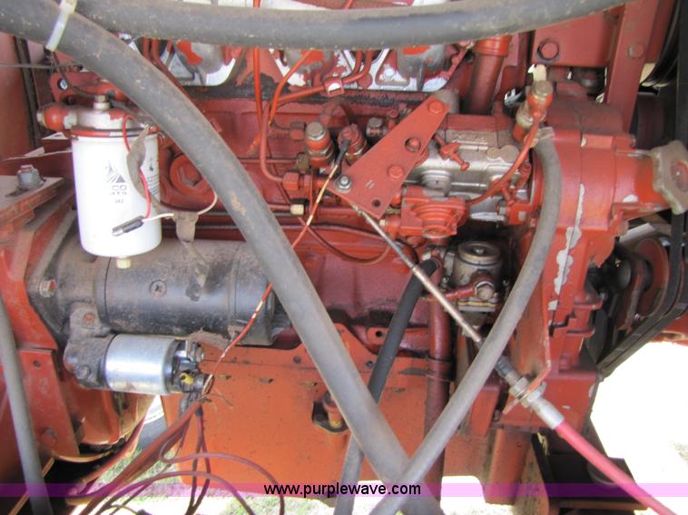 image for item 3494 1991 Hesston 8400 self propelled swather