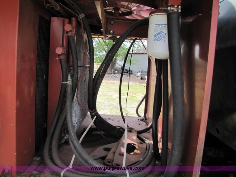 image for item 3494 1991 Hesston 8400 self propelled swather