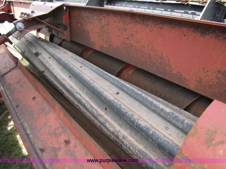image for item 3494 1991 Hesston 8400 self propelled swather
