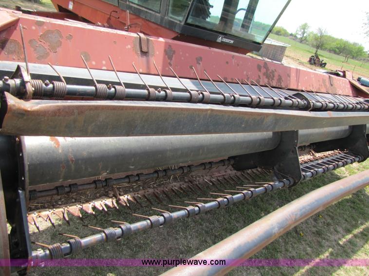 image for item 3494 1991 Hesston 8400 self propelled swather