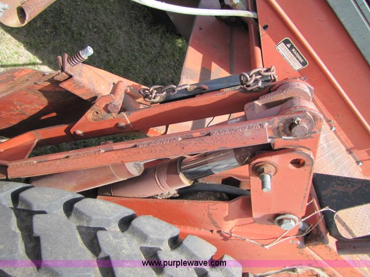 image for item 3494 1991 Hesston 8400 self propelled swather