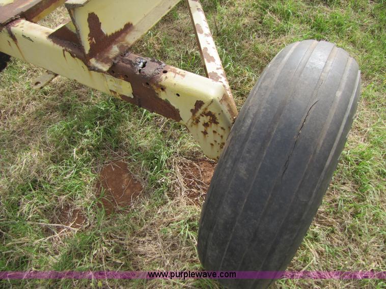 image for item 3499 Homemade header trailer