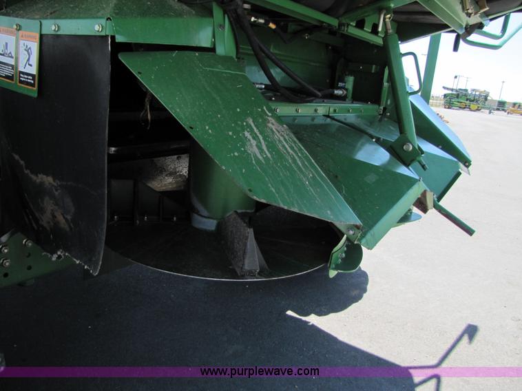 image for item 3503 2003 John Deere 9650 STS combine