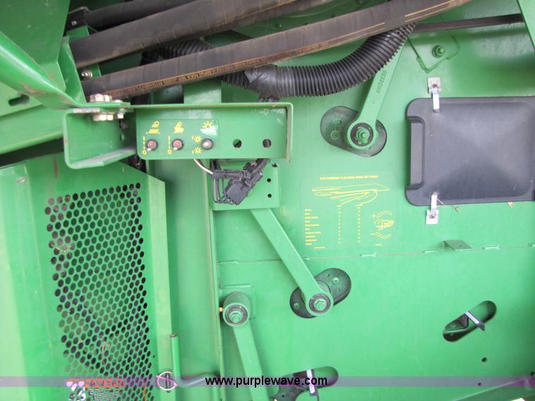 image for item 3503 2003 John Deere 9650 STS combine