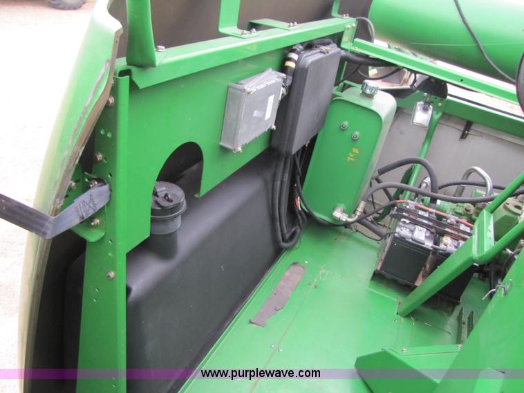 image for item 3503 2003 John Deere 9650 STS combine