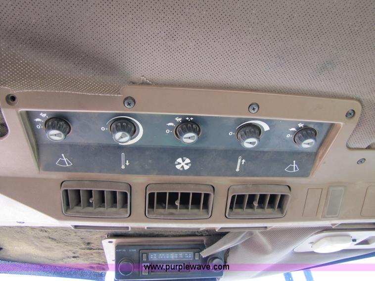 image for item 3528 John Deere 3155 tractor