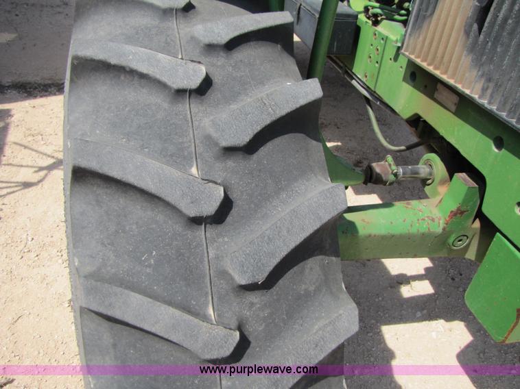 image for item 3528 John Deere 3155 tractor