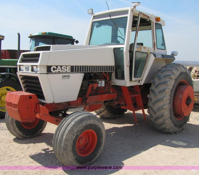 image for item 3529 1983 Case 2390 tractor