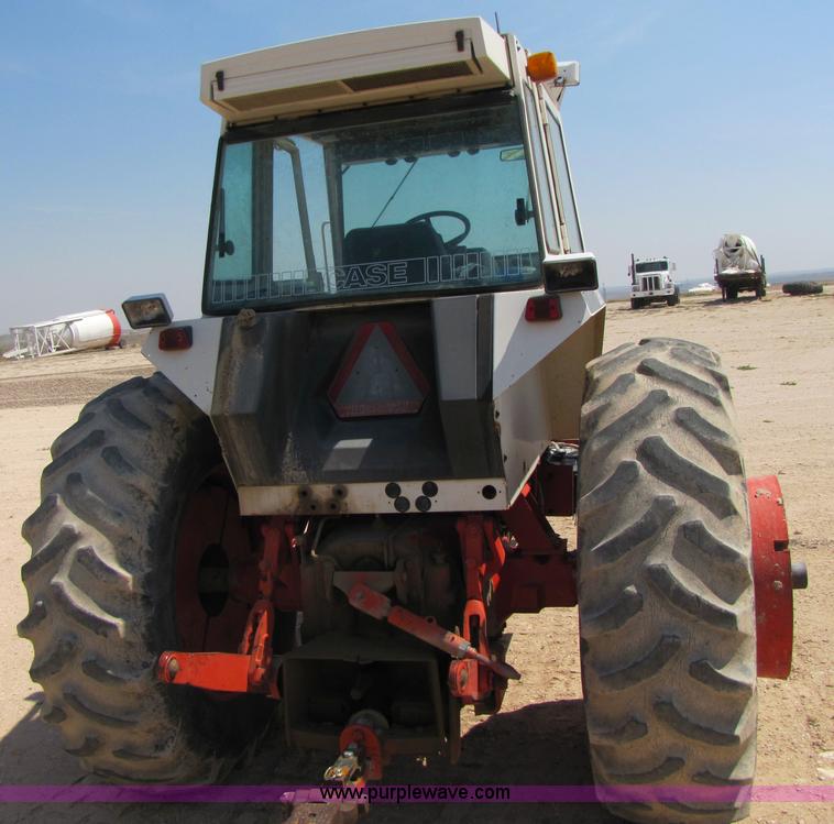 image for item 3529 1983 Case 2390 tractor