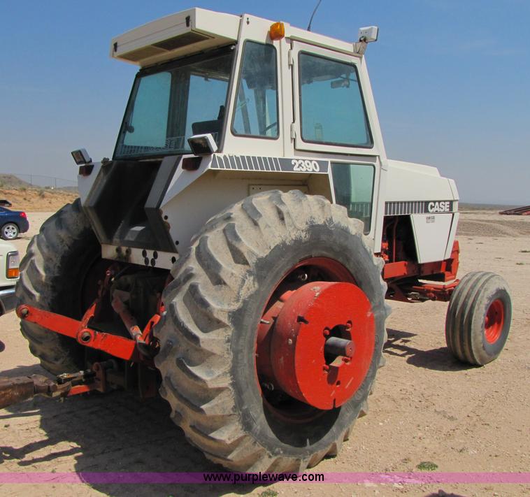 image for item 3529 1983 Case 2390 tractor