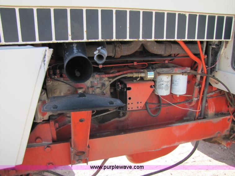 image for item 3529 1983 Case 2390 tractor