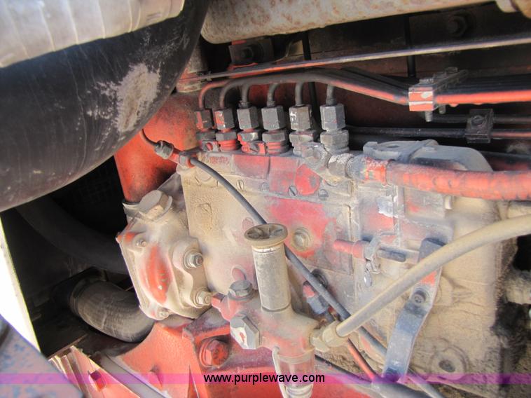 image for item 3529 1983 Case 2390 tractor