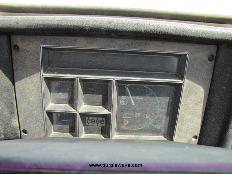 image for item 3529 1983 Case 2390 tractor