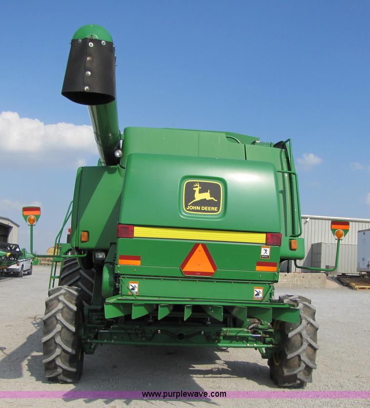 image for item 3536 2001 John Deere 9650 combine