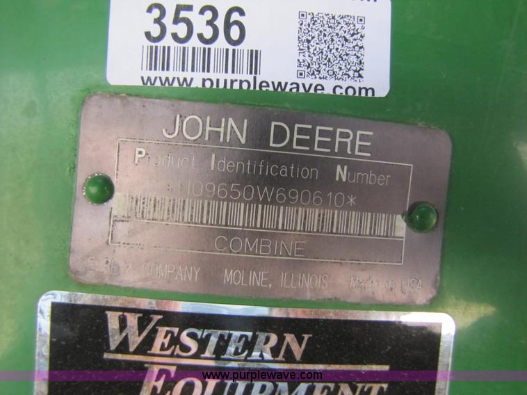 image for item 3536 2001 John Deere 9650 combine