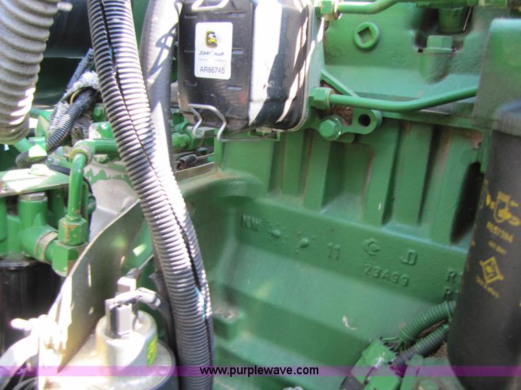 image for item 3536 2001 John Deere 9650 combine